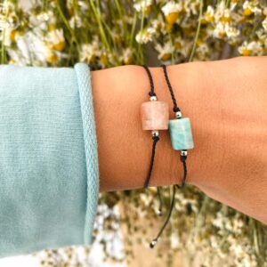 Pulsera de Piedras Energéticas de Cilindro con Tarjeta Explicativa
