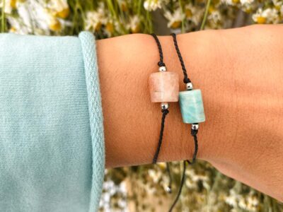 Pulsera de Piedras Energéticas de Cilindro con Tarjeta Explicativa