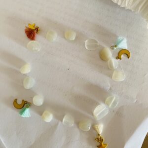 Pulsera personalizada · 15 piedras irregulares · Una joya mágica hecha solo para ti - Imagen 8
